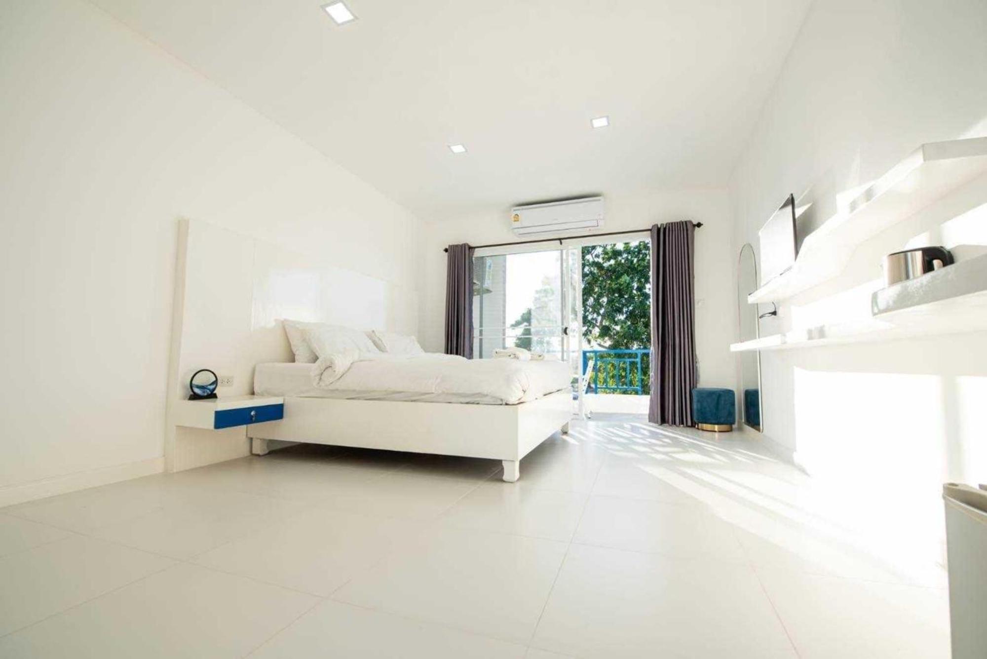 Collection O To The Sea Resort Thailand Na Chom Thian Exterior photo